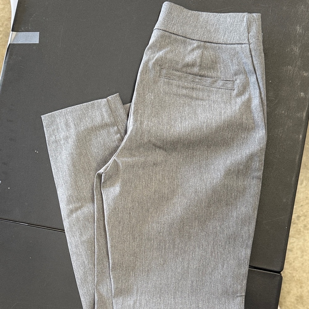 Elegant Men's Gray Dress Pants